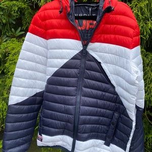 superdry international mountain series jacket red Sz large white and blue puffer